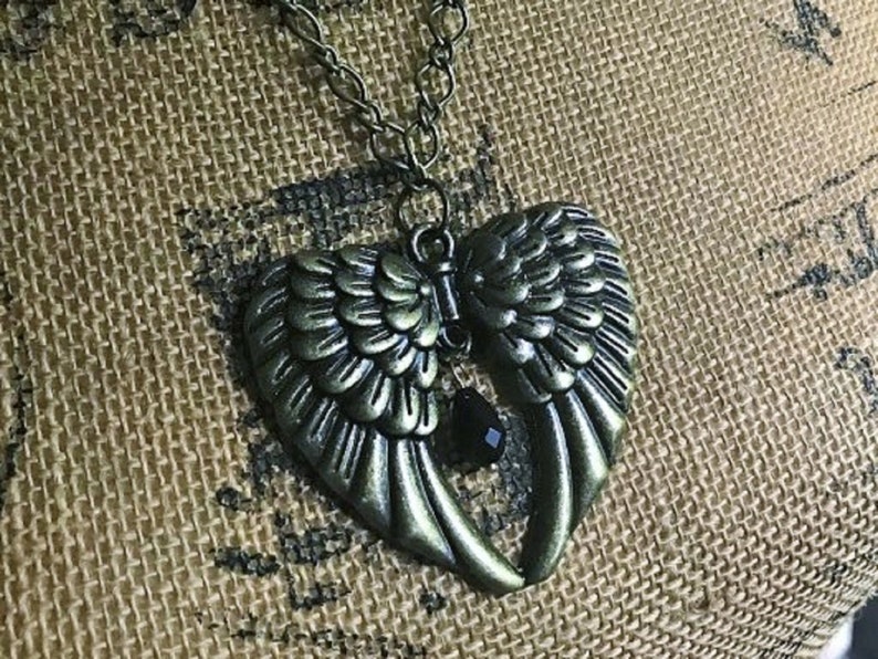 Pendant Necklace Fantasy Fairy Renaissance Medieval Wings image 3