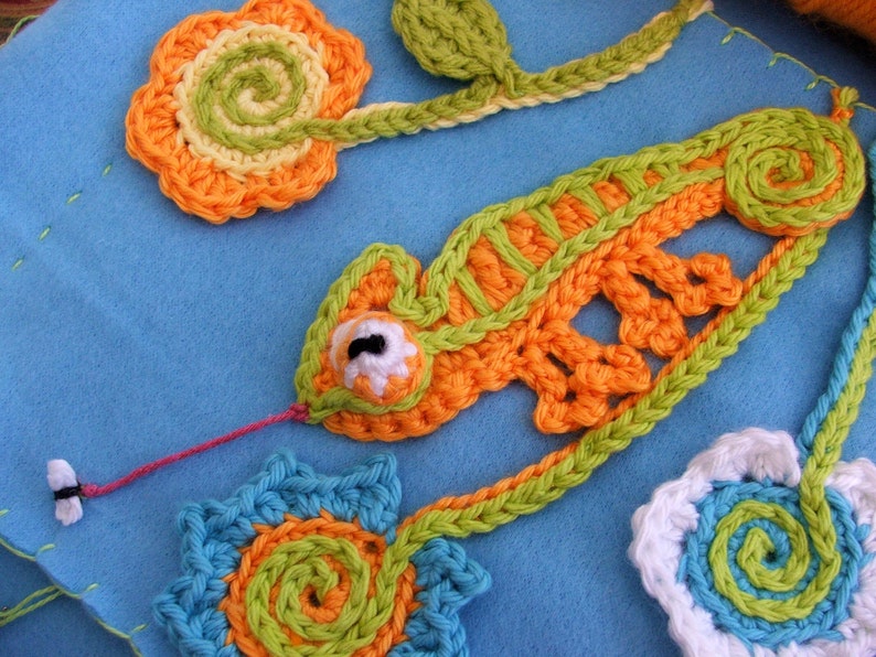 PATTERN CHAMELEON pdf Crochet Pattern for applique, FLOWERS, and small wall hanging image 1