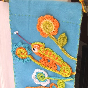 PATTERN CHAMELEON pdf Crochet Pattern for applique, FLOWERS, and small wall hanging image 3