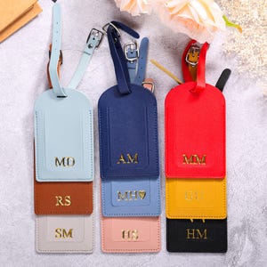 Funda de pasaporte de cuero con monograma personalizada / Regalo para padrino de boda, dama de honor, padrino de boda, regalo de viaje de boda / Regalo personalizado para papá