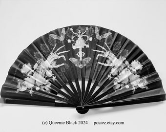 Large Hand Fan Black and White Baroque Bat Skelton Hands Flowers and Bats Festival Shade Home Decor Rococo Style