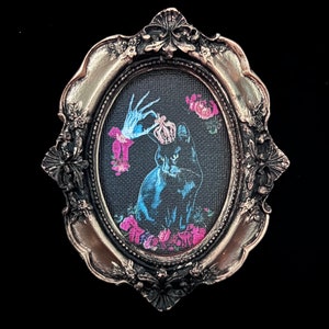 Arte de la corona del gato negro: miniimpresión victoriana enmarcada en lienzo