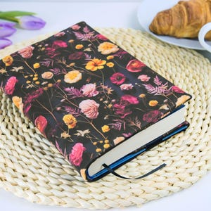 Adjustable book cover - floral bookcase - cotton satin dust jackets for books - great gift for readers