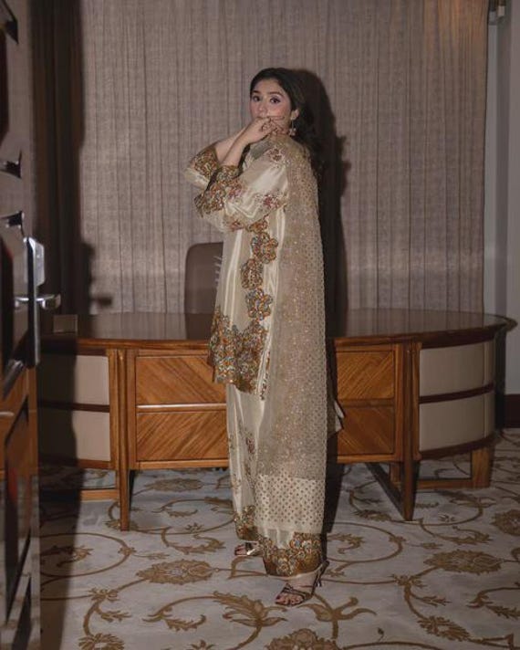 Embroidered Pakistani Suit, Formal Wedding Dress,muse Skin Formal