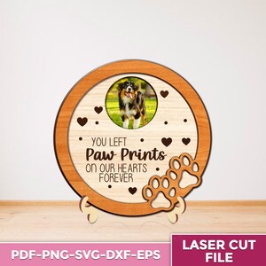 Personalisierte Hunde Gedenkzeichen SVG | Haustier-Fotorahmen | Hundeliebhaber Geschenk | Haustier Verlust Geschenke | Hund Pfotenabdrücke SVG | Kantenhocker