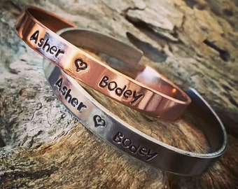 Pulsera estampada con puño de cobre o aluminio