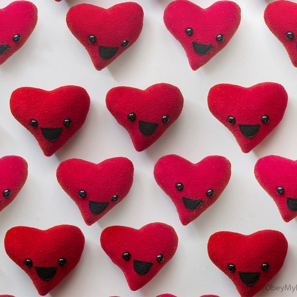 Mini corazón de felpa del día de San Valentín