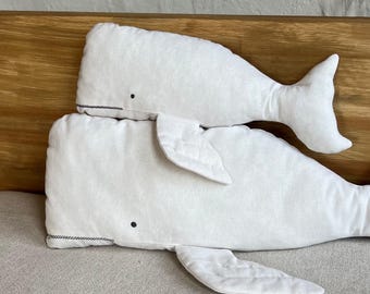 手作りのクジラのぬいぐるみ - 海の子供部屋の装飾 - かわいい海を