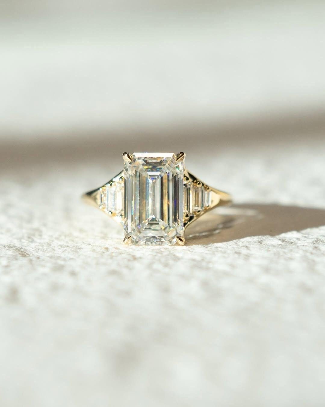 4.00CT エメラルドカット ラボ グロウン ダイヤモンド バー セット 5 
