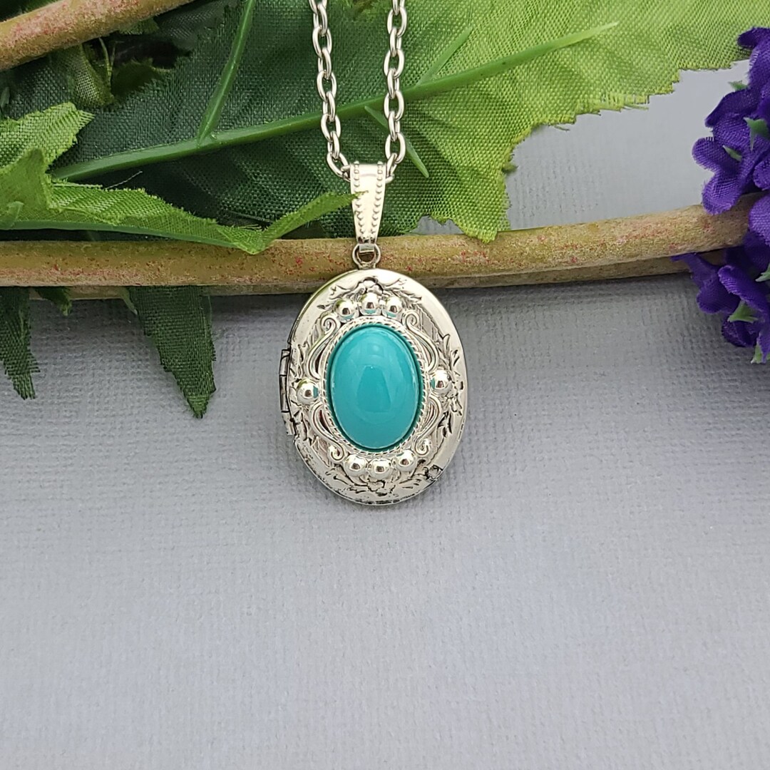 Ox Silver Oval Locket With Turquoise Artificial Stone Mother Sister ...