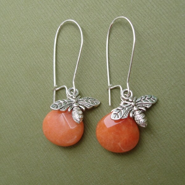 Tibetan Silver Honey Bee On Peach Jade Briolette Earrings.