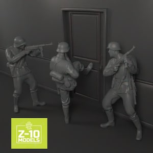 WW2 german soldiers break in! 3 figures 1/35 scale