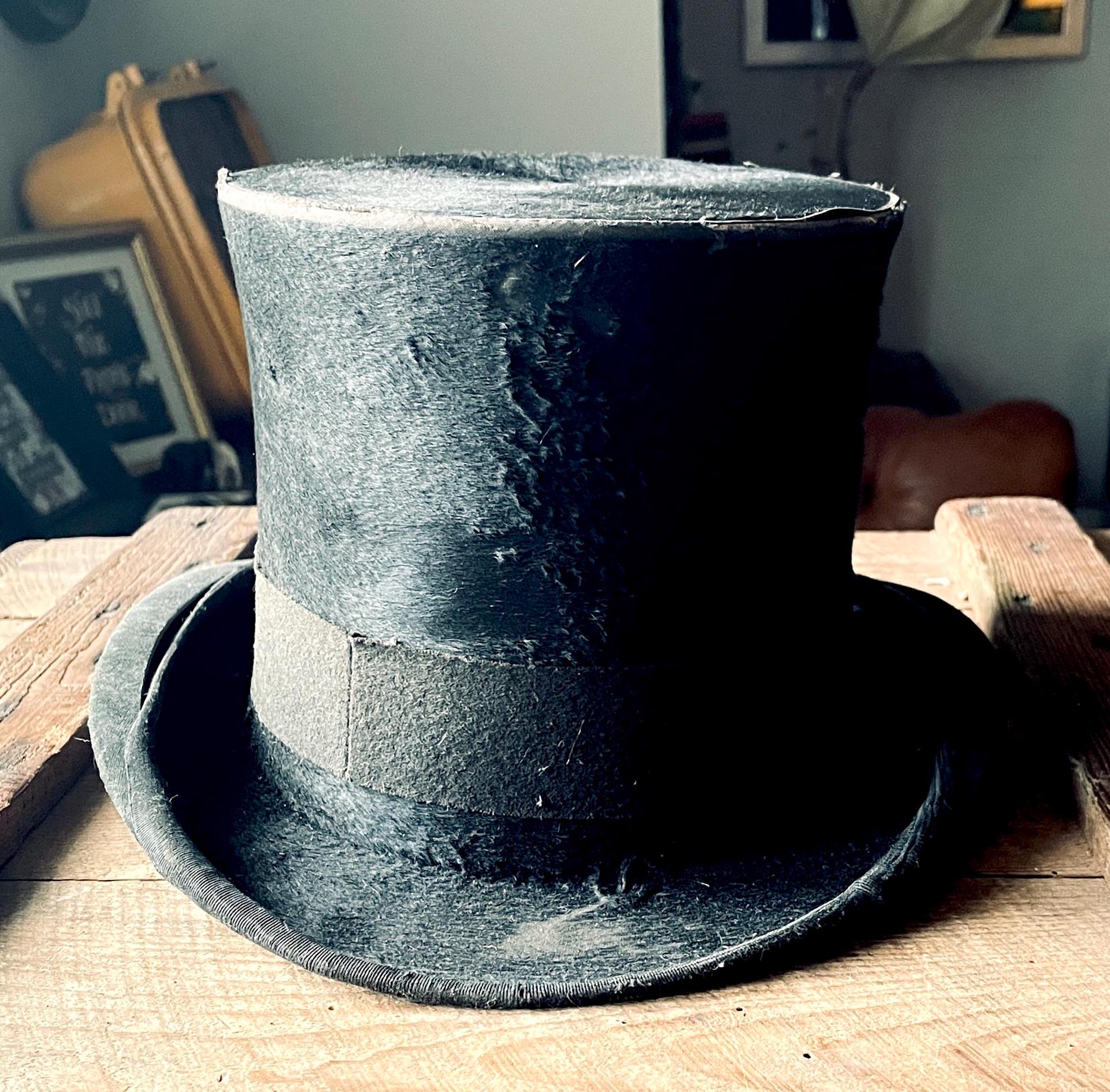 アンティーク雑貨 Old Elegant Hat il_fullxfull.6560151087_i62o.jpg