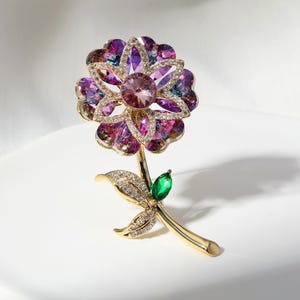 Handmade 24K Gold-Plated Purple Crystal Zircon Flower Brooch – Luxury Women&#39;s Brooch-Vintage Elegant Floral Pin for Women, Gift for Her