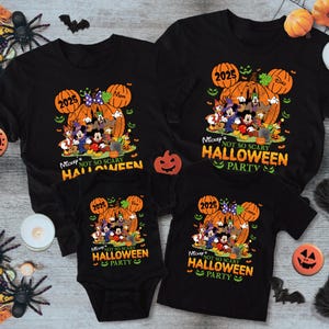 Camisetas da Festa de Halloween Não Tão Assustadora do Mickey da Disney 2025, Camisetas Personalizadas Combinando para a Família no Halloween, Camiseta de Halloween do Mickey e da Minnie, Camiseta de Halloween