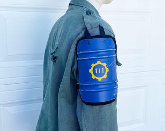 Steel fallout Vault 111 shoulder armor