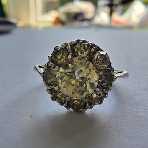 Beautiful vintage zircon sterling silver cluster ring