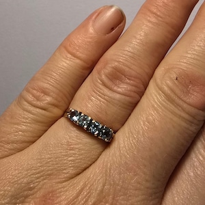 Vintage 9ct Gold Blue Topaz 4 Stone Ring, UK Size O.5