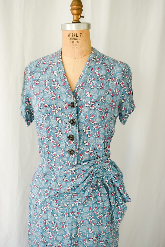 1940s Dress | Novelty Floral | Vintage 40s Dress … - image 4