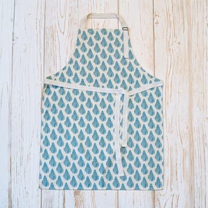 Lino Print Design Apron in Blue Shell Pattern – Artisan Cotton Cooking Apron