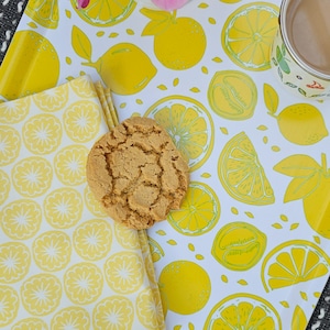 Zingy Lemon Serving Tray Colourful Print Pattern Birch Melamine Kitchen Tray for Drinks Mix + Match Kitchen Accessories Décor Gift for home