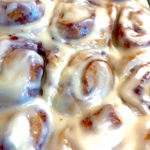 1 Dozen Homemade Classic Cinnamon Rolls