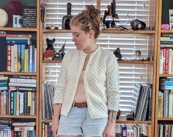 Vintage scalloped cream knit cardigan - S/M