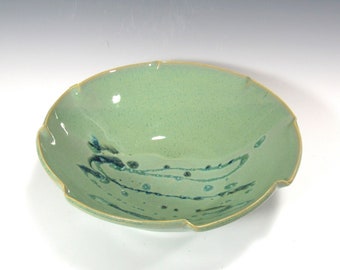 Serving bowl with fluted rim - green bowl - large bowl - salad bowl