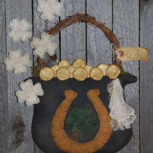 Maceta dorada con diseño primitivo del Día de San Patricio (descarga digital)