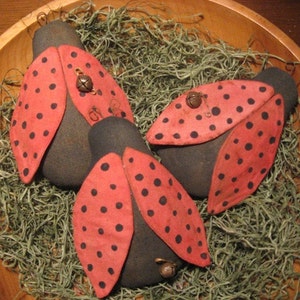 Primitive Digital Pattern EPATTERN Folk Art Primitive Lady Bug Tucks Ornies Bowl Fillers