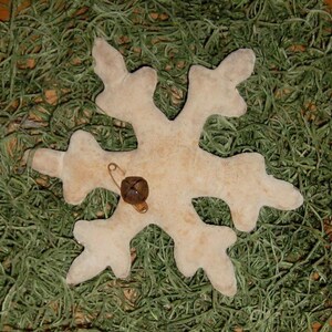Primitive Digital Pattern EPATTERN Folk Art Primitive Snowflake and Holly Leaves Bowl Fillers Ornies Tucks Ornament image 5