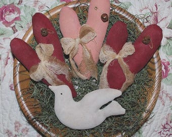 Primitive Heart & Dove Ornies Pattern: Folk Art Bowl Fillers (Digital Download)