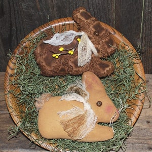 Primitive Digital Pattern EPATTERN Folk Art Primitive Primitive Bunny Rabbit Tucks