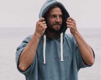 Strand Wickelponcho Handtuch in Blau & Grau | Gemütliches Cover Up nach dem Schwimmen oder Surfen - mit Sichtschutz im Freien