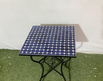 Mesa de centro marroquí con azulejos azules Zellige – Mesa de centro de mosaico hecha a mano – Diseño geométrico azul y verde