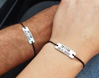 Conjunto de pulseras personalizadas, pulseras a juego grabadas para parejas, regalo de aniversario para parejas, conjunto de pulseras con iniciales y fecha personalizadas.
