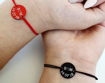 Set de 2 pulseras de pareja personalizadas, fecha de aniversario su y ella grabada moneda a juego pulseras conjunto pareja novio regalo de novio