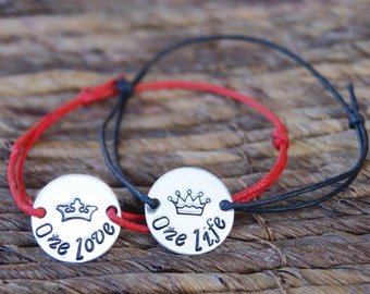 Pulseras One Life, One Love Couple, moneda grabada personalizada. Crown Matching Bracelets, His and Hers, Juego de regalo de parejas de 2 pulseras