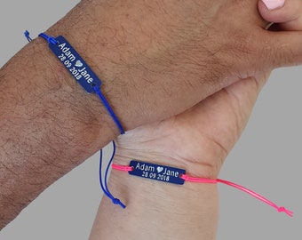 Conjunto de 2 pulseras azules personalizadas para parejas, barra grabada personalizada con nombres y pulseras a juego con fecha, fecha de aniversario, regalo para parejas