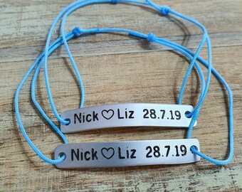 Juego de 2 pulseras de pareja personalizadas, pulsera de barra, fecha, nombres, regalo de pareja, novio, personalizado, juego a juego, grabado, para él