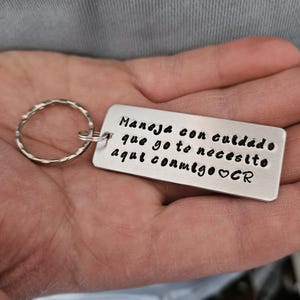 Llavero personalizado Maneja con cuidado Llavero, Regalo para novio, Llavero grabado personalizado, Esposo, Regalo para novio, Llavero estampado a mano