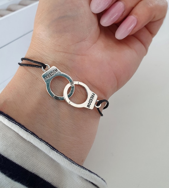 Handcuffs Bracelet Partners in Crime Bracelet Best Friends - Etsy Norway
