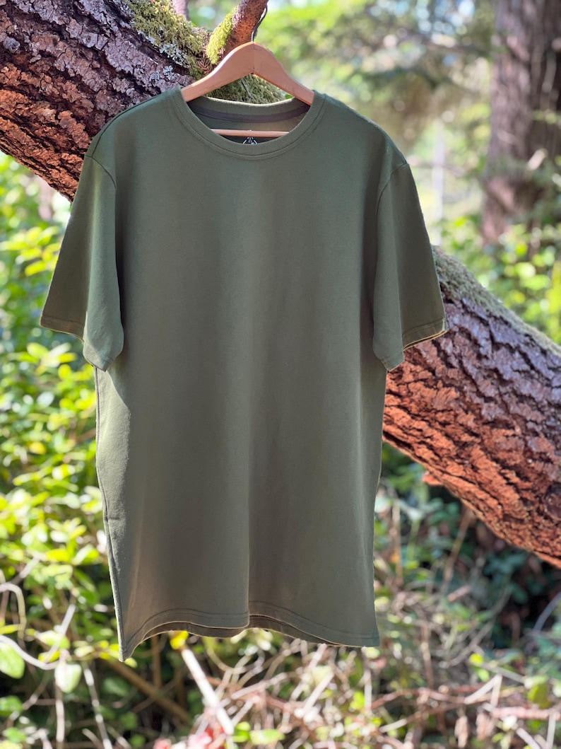 Thick Hemp T-Shirt: Organic Cotton Blend, Durable Fabric image 3
