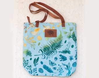 Trail's Edge, Forest Zippered Tote Bag with Leather Straps
