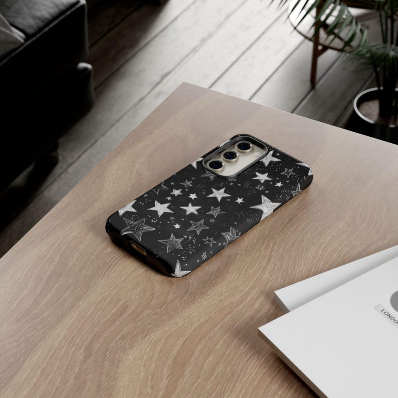 Capa para celular com estampa de céu estrelado em preto e branco, compatível com iPhone 17, 16, 15, 14, 13, 12 Pro Max, Samsung S26, S24, S25 e Google Pixel 8 e 9. imagem 8