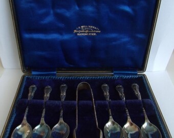 Vintage Old English Spoon Set with Clip: Collectible Serving Utensils