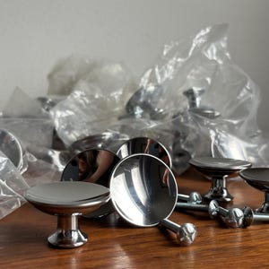 Chrome Concave Cabinet Knobs – Retro MCM Drawer Pulls (1.5" Diameter)