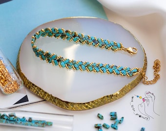 Pulsera de cuentas turquesas: joyería de media tila hecha a mano, longitud ajustable
