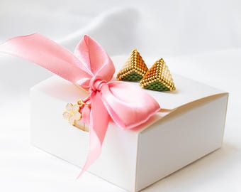 Pendientes triangulares de cuentas de semillas: joyería multicolor hecha a mano (caja de regalo)