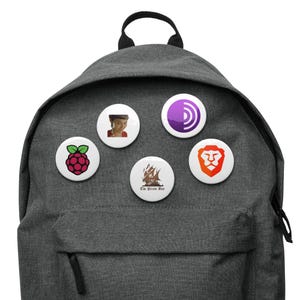 Tech Privacy Button Pins Pack (Tor, Brave, Raspberry Pi, PirateBay, Fitgirl)